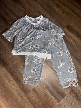 Kids Floral Gray and Pink Pajama Set - Soft Sleep Top & Pants